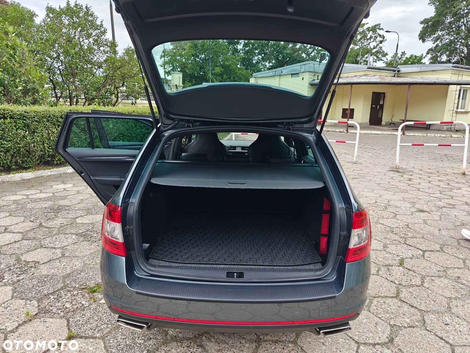 Skoda Octavia 2.0 TSI RS DSG - 18
