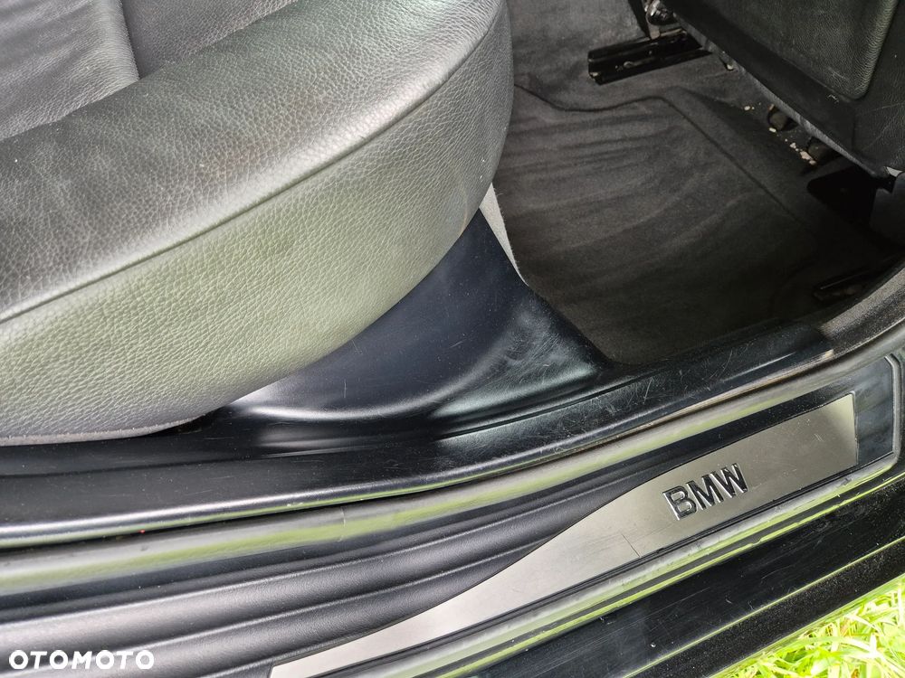 BMW Seria 5 525d Edition Exclusive - 12