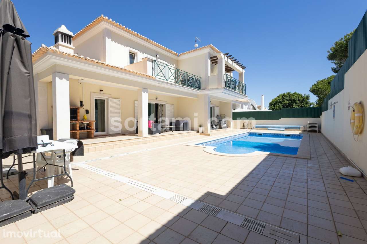 Moradia Isolada T5 Venda em Albufeira e Olhos de Água,Albufeira - Grande imagem: 2/48