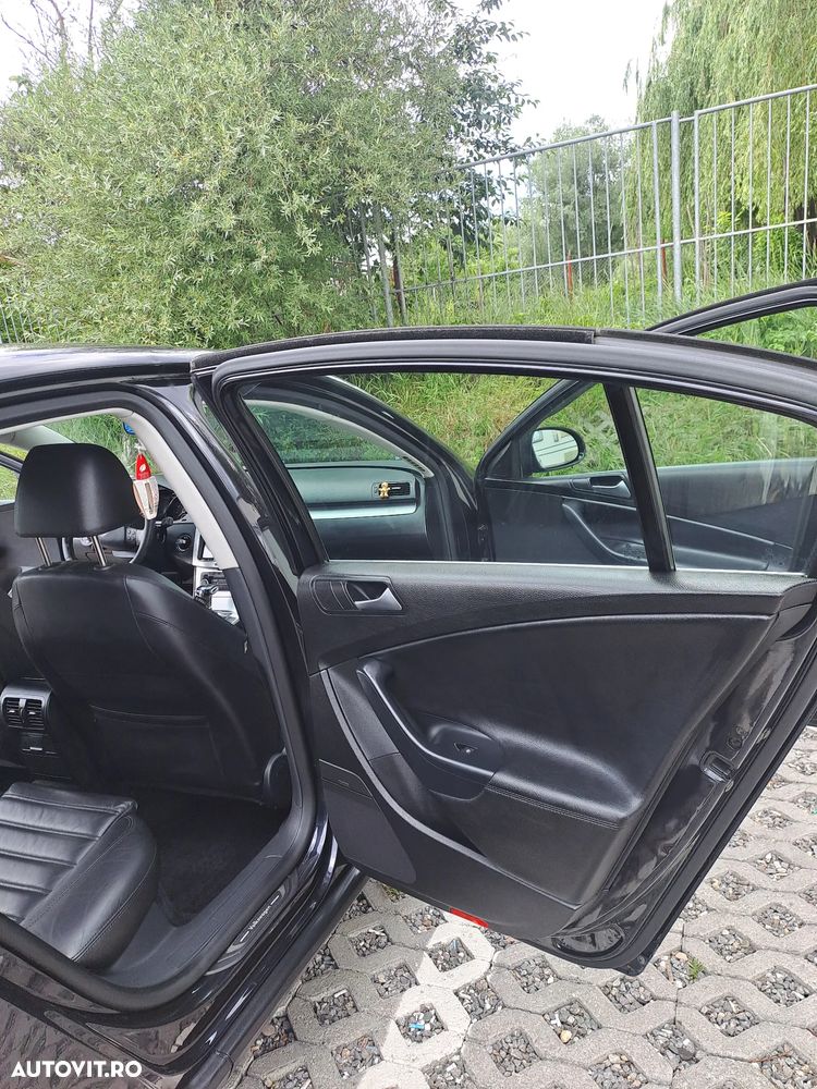 Volkswagen Passat 2.0TDI Sportline DPF DSG - 16