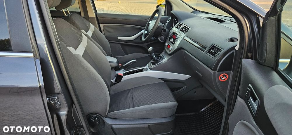 Ford Kuga 2.0 TDCi 2x4 Trend - 11