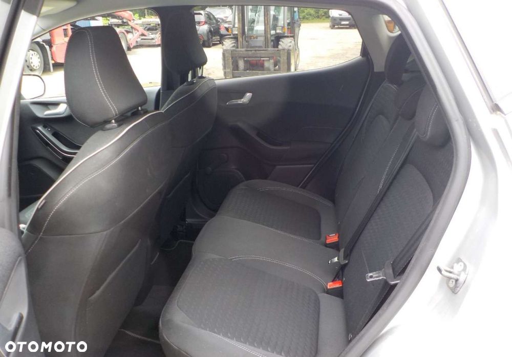 Ford Fiesta - 15