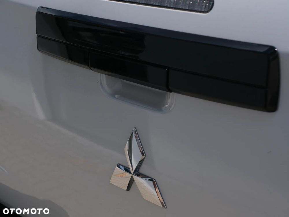 Mitsubishi L200 - 13