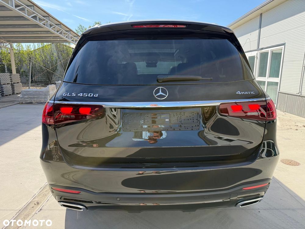 Mercedes-Benz GLS - 13
