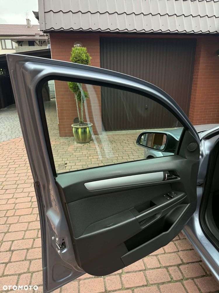 Opel Astra 1.6 Enjoy - 12