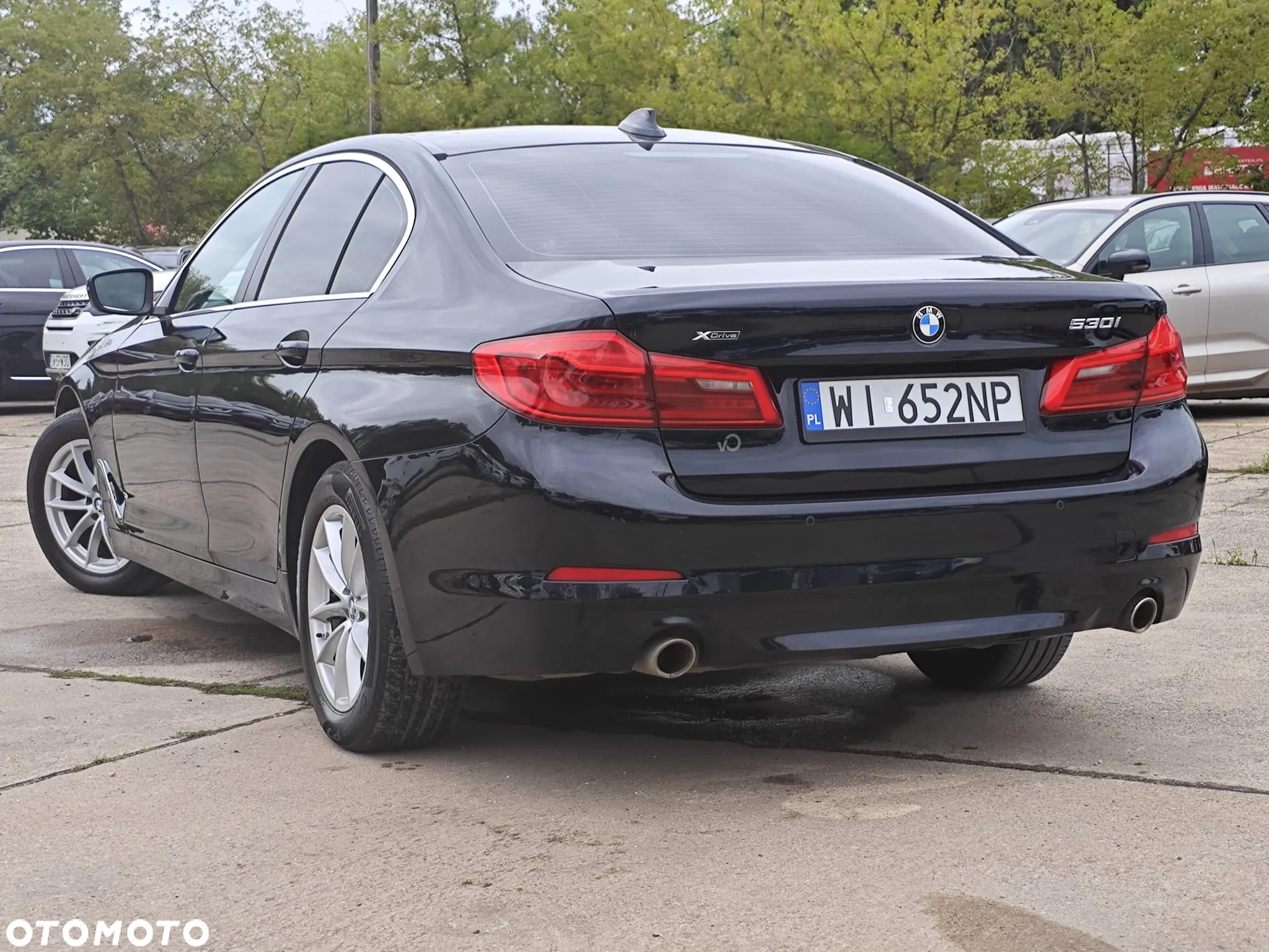 BMW Seria 5 530i GPF xDrive Luxury Line - 34