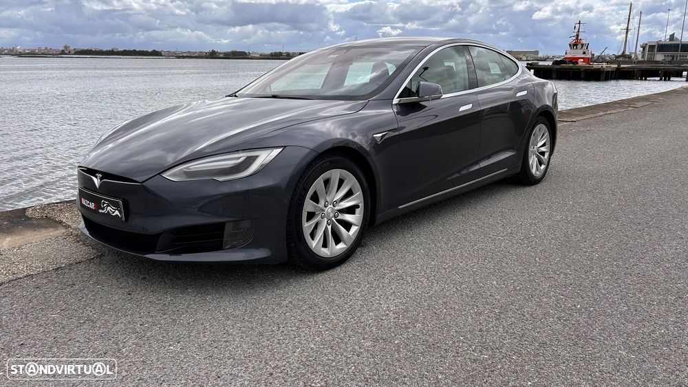 Tesla Model S Dual Motor AWD - 1