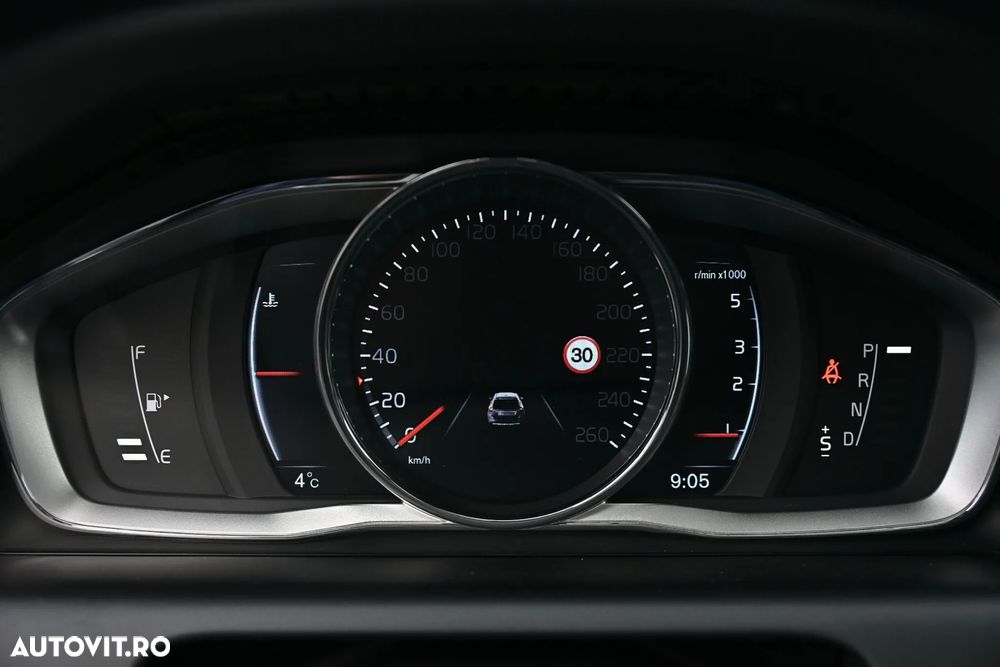 Volvo XC 60 D4 Geartronic Summum - 34