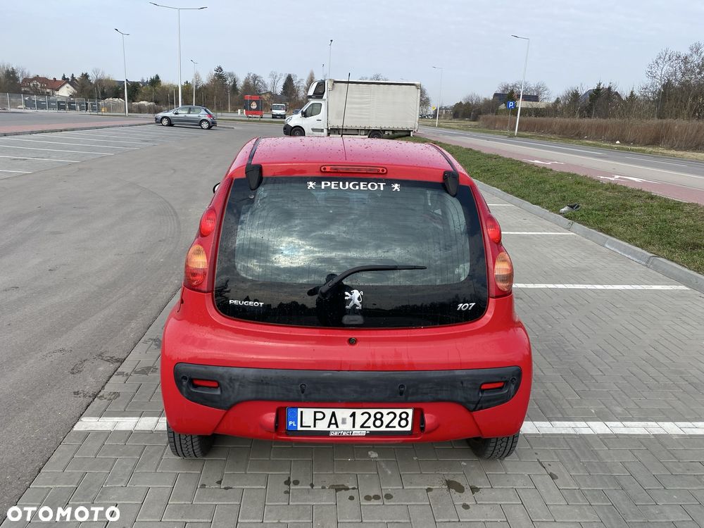 Peugeot 107 - 1