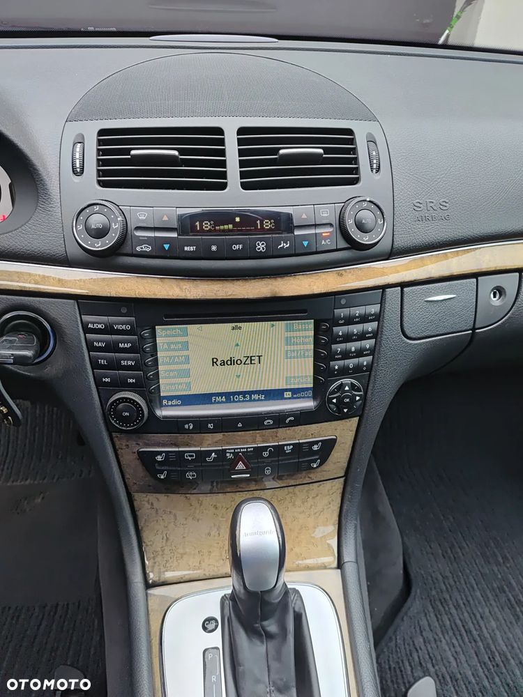 Mercedes-Benz Klasa E 500 Avantgarde Sport Edition - 14