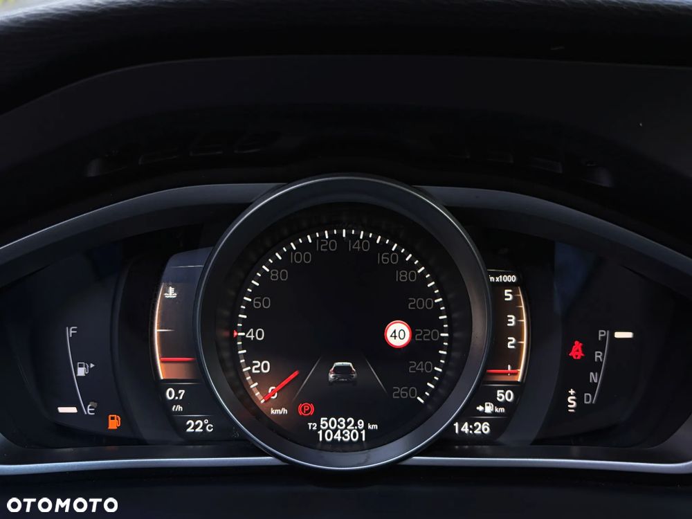 Volvo V40 Cross Country D2 Geartronic Momentum - 22