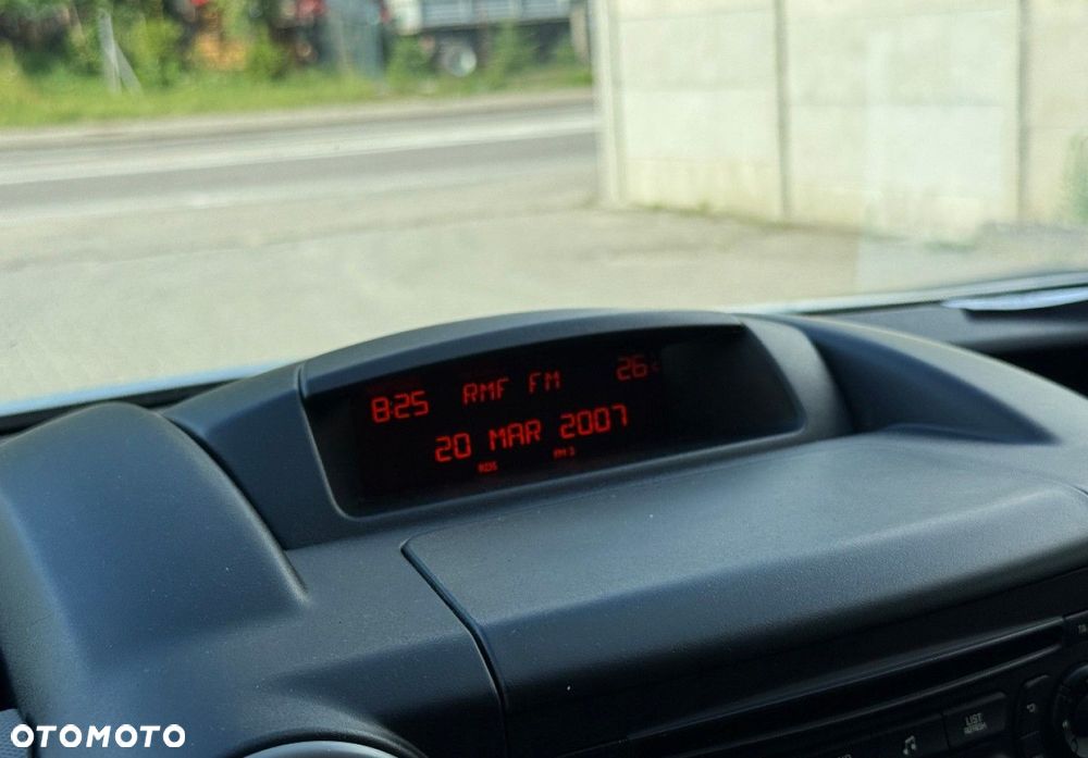 Peugeot Partner - 23