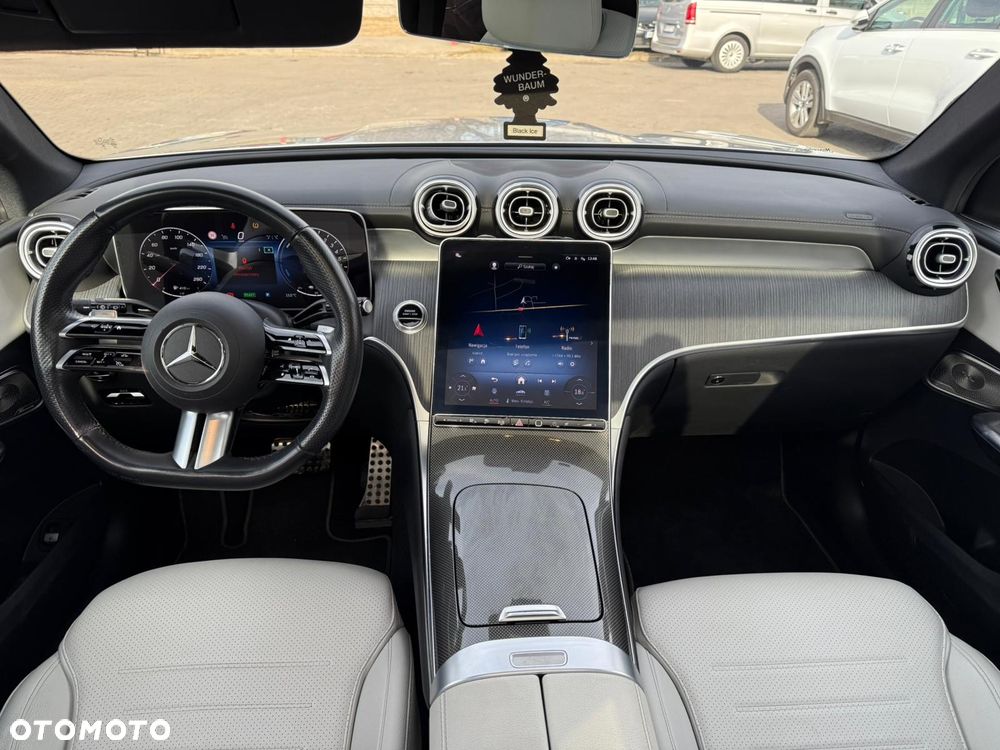 Mercedes-Benz GLC 300 e PHEV 4-Matic AMG Line - 14