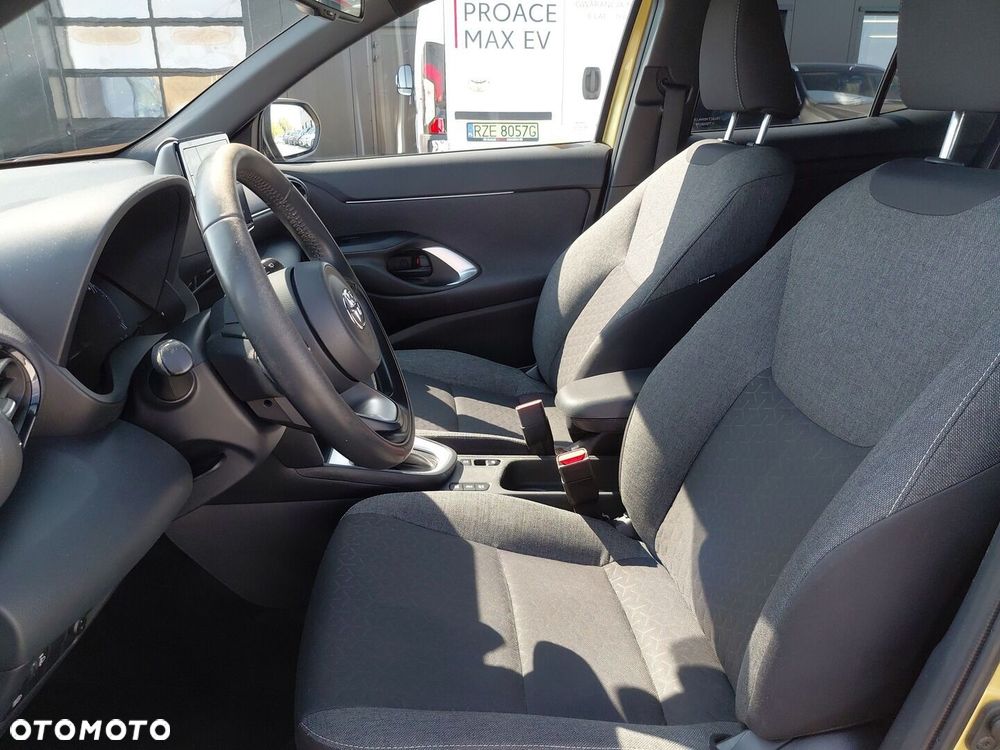 Toyota Yaris Cross Hybrid 1.5 Comfort - 15