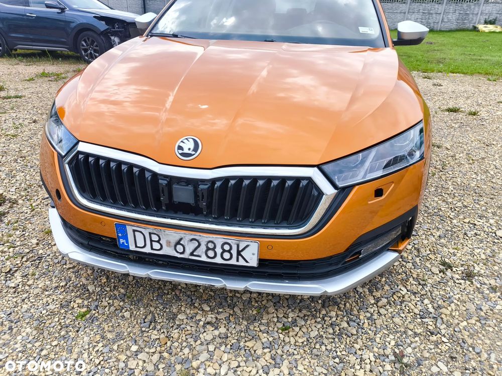Skoda Octavia 2.0 TSI 4x4 Scout DSG - 10