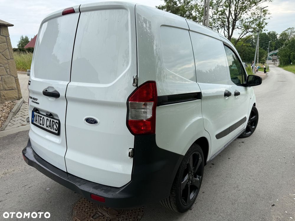Ford TRANSIT COURIER - 26