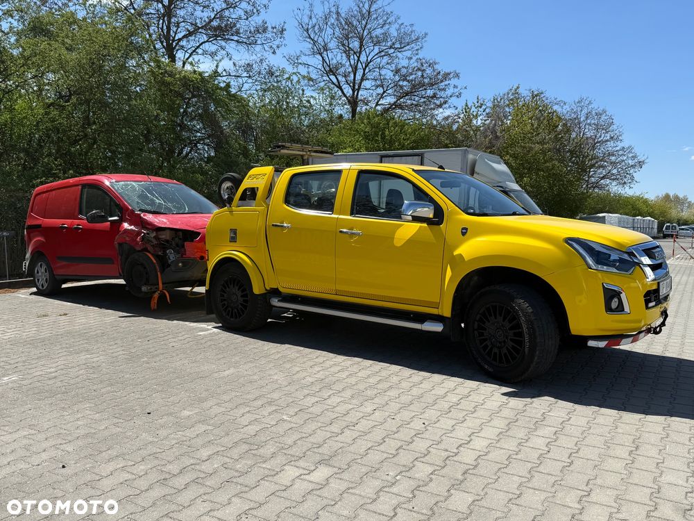 Isuzu D Max OMARS - 24
