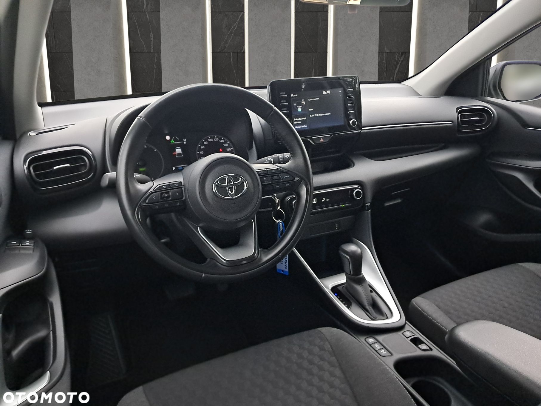 Toyota Yaris Hybrid 1.5 Comfort - 19