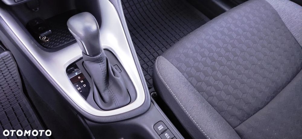 Toyota Yaris 1.5 Comfort CVT - 12