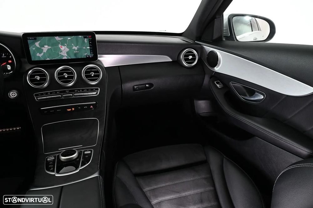 Mercedes-Benz C 300 de AMG Line - 19