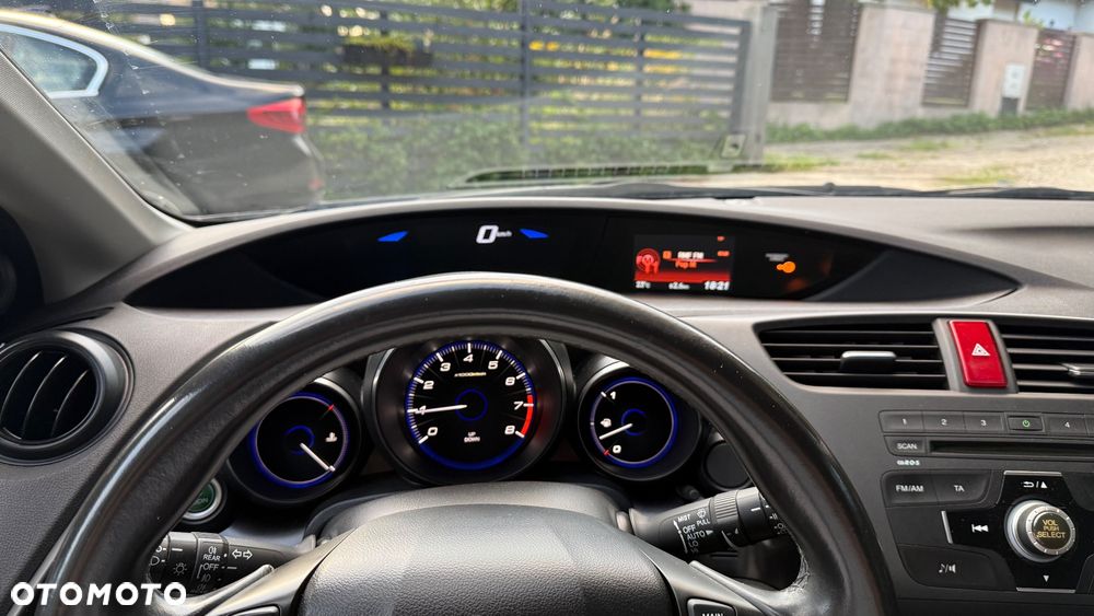 Honda Civic 1.8 i-VTEC Comfort Black Edition - 23