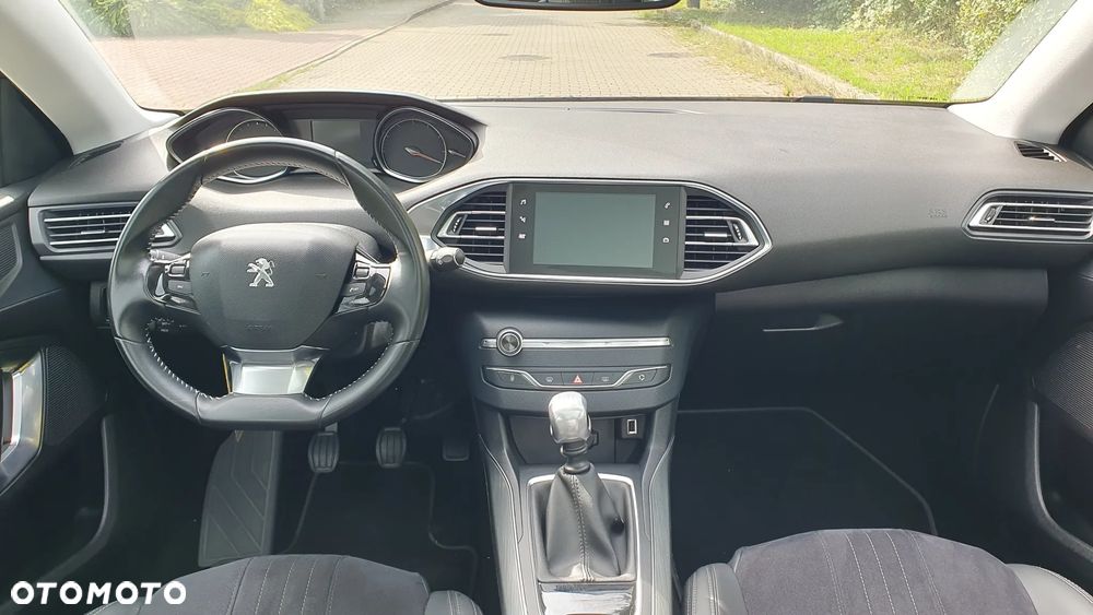 Peugeot 308 1.2 PureTech GPF Allure Pack S&S - 19