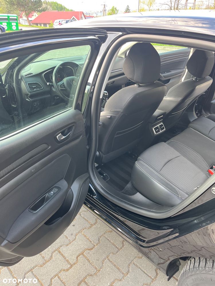 Renault Megane ENERGY TCe 100 LIMITED - 17