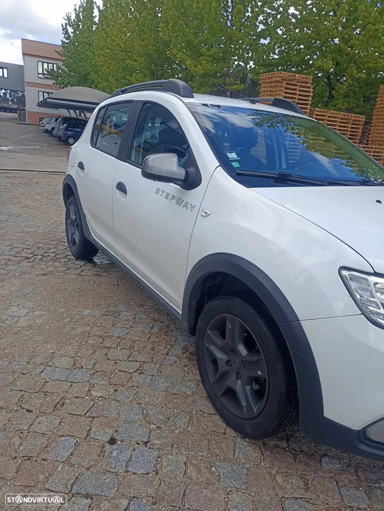 Dacia Sandero 0.9 TCe SL Explorer Bi-Fuel - 4
