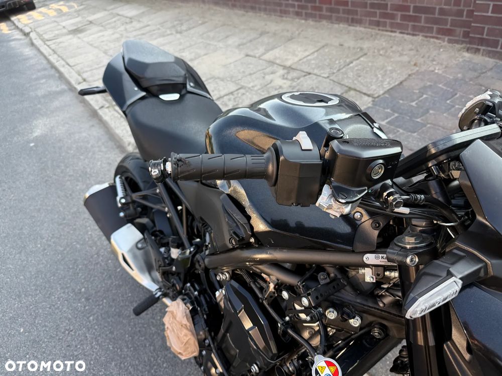 Kawasaki Z 900 - 27