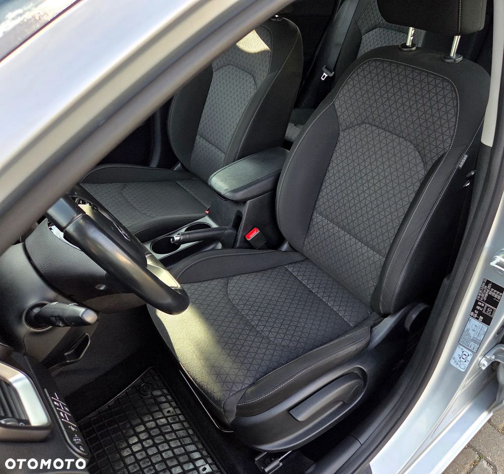 Kia Ceed 1.6 CRDi mHEV M - 16