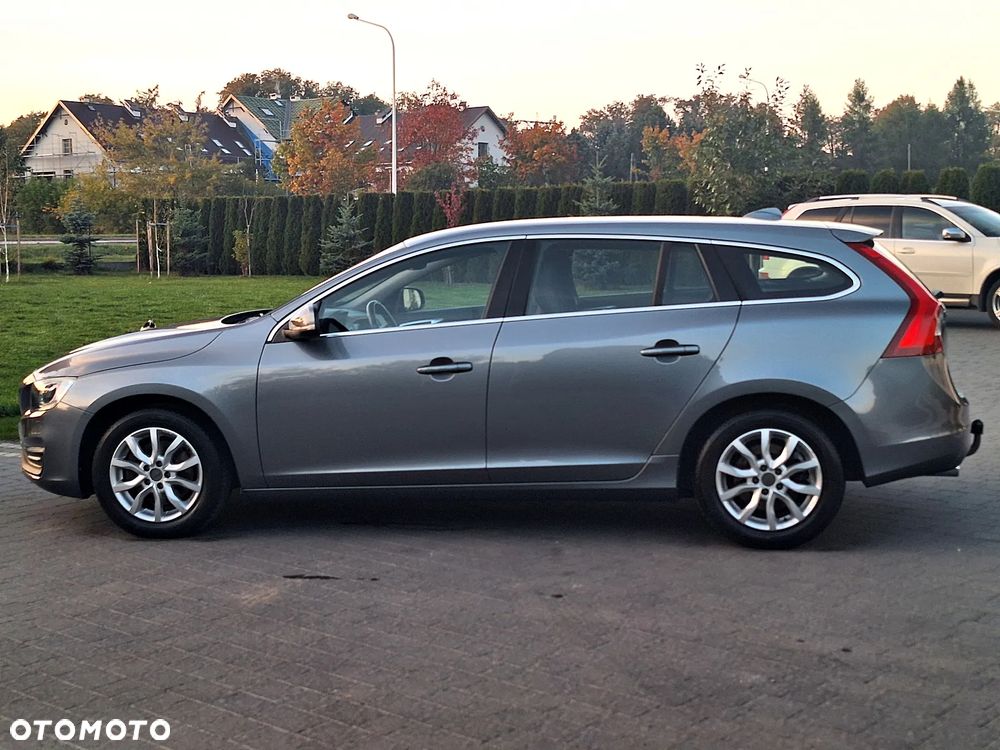 Volvo V60 - 11