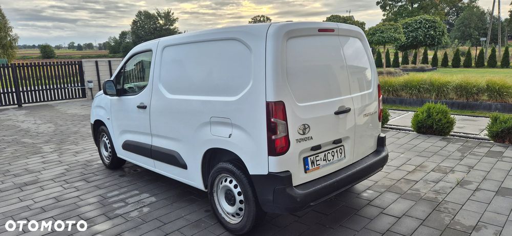 Toyota Proace City - 24