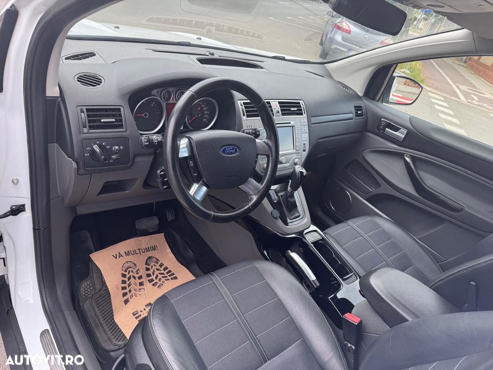 Ford Kuga - 25