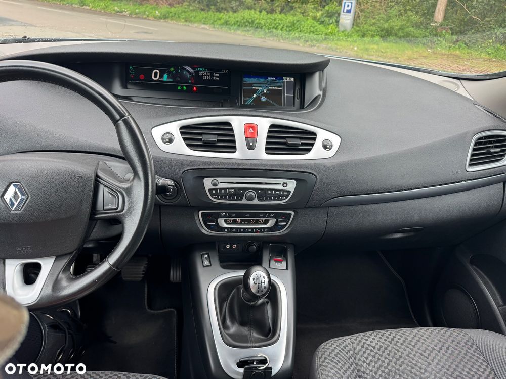 Renault Scenic - 5