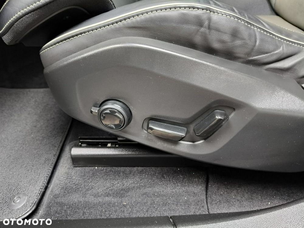 Volvo XC 60 - 23
