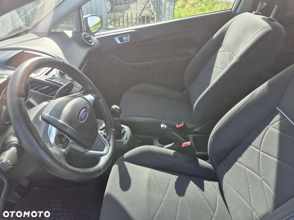 Ford Fiesta 1.25 Titanium - 12