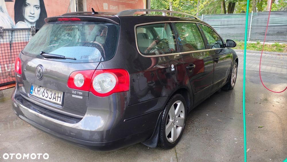 Volkswagen Passat 2.0 TDI 4Mot Highline - 6