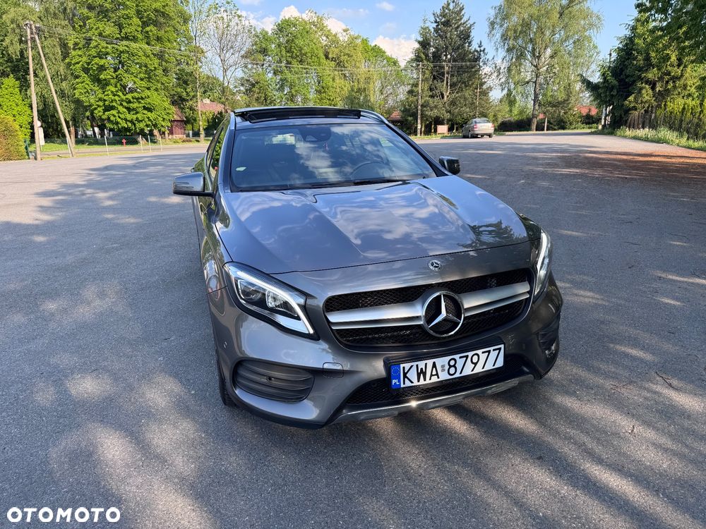 Mercedes-Benz GLA 220 d 7G-DCT AMG Line - 13