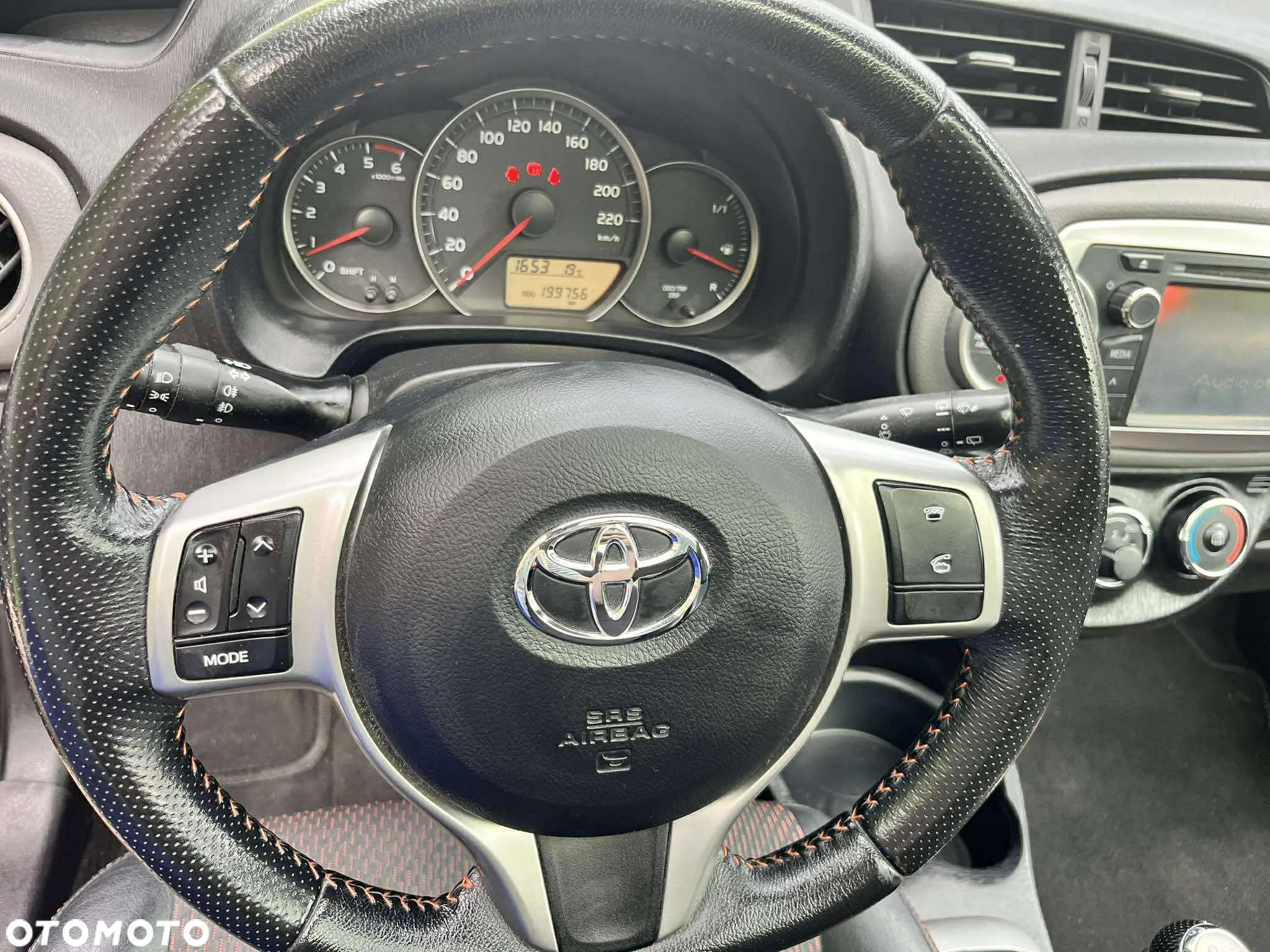 Toyota Yaris 1.4 D-4D Sol - 9