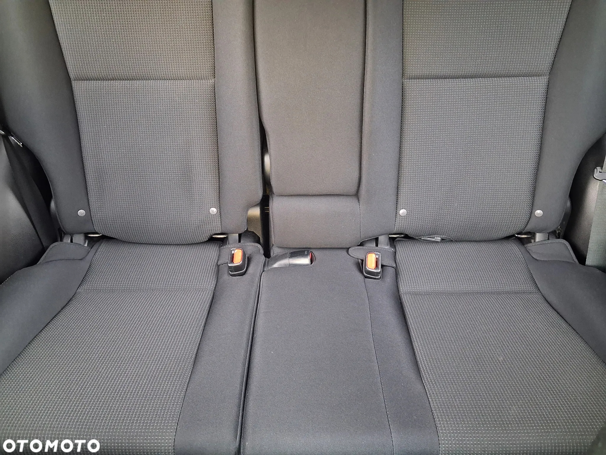 Toyota RAV4 - 19