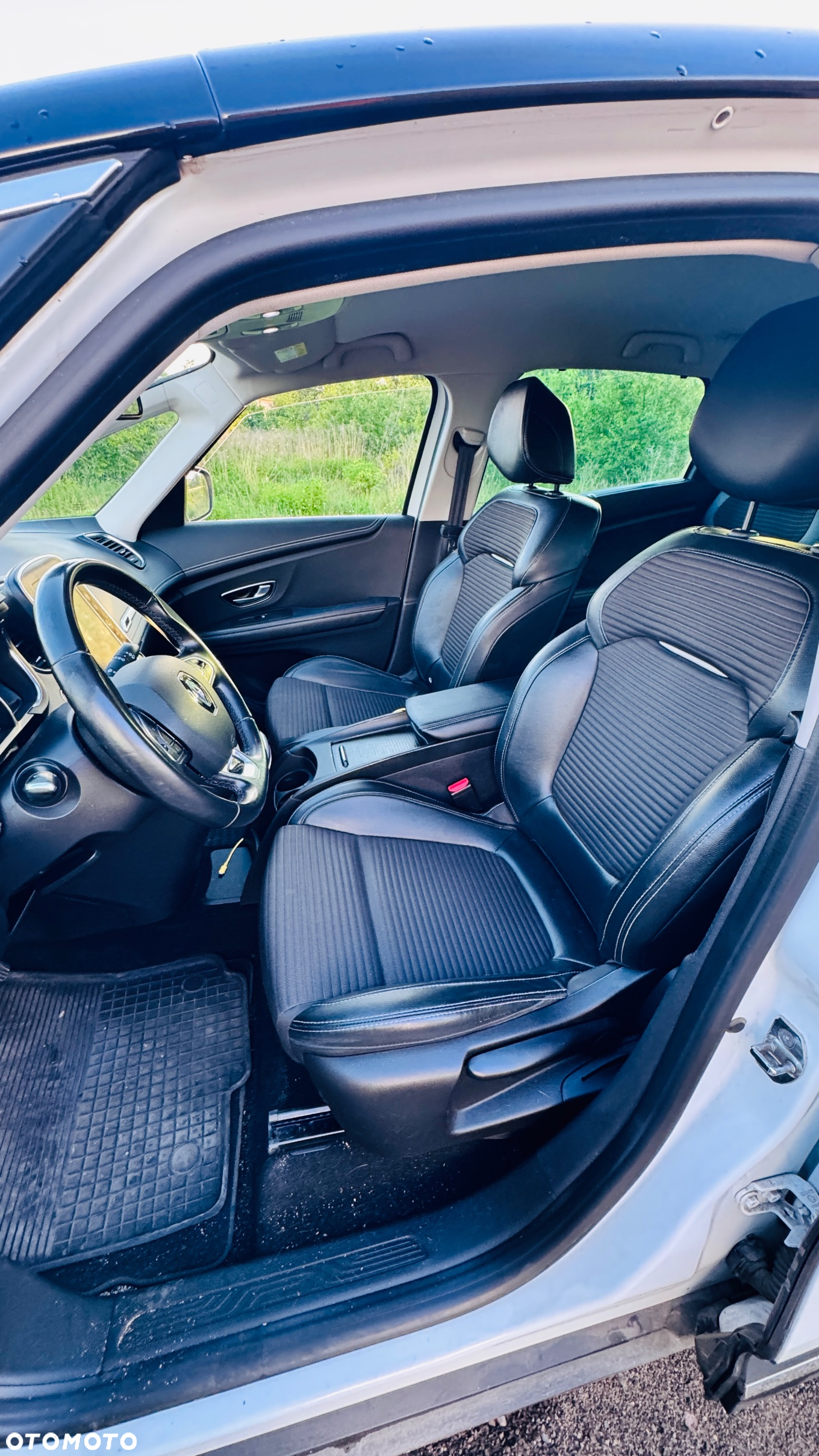Renault Scenic BLUE dCi 150 EDC BUSINESS EDITION - 10