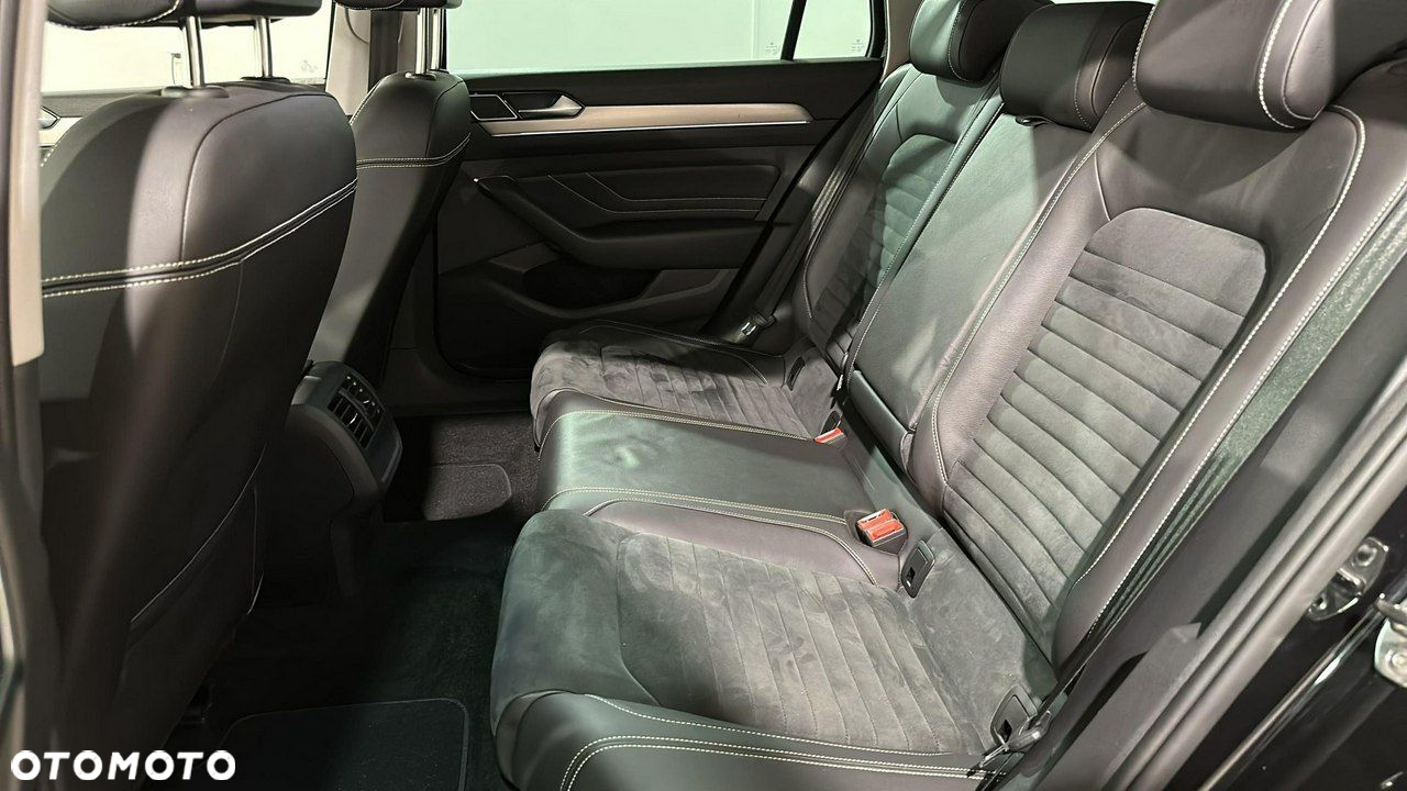 Volkswagen Passat - 14