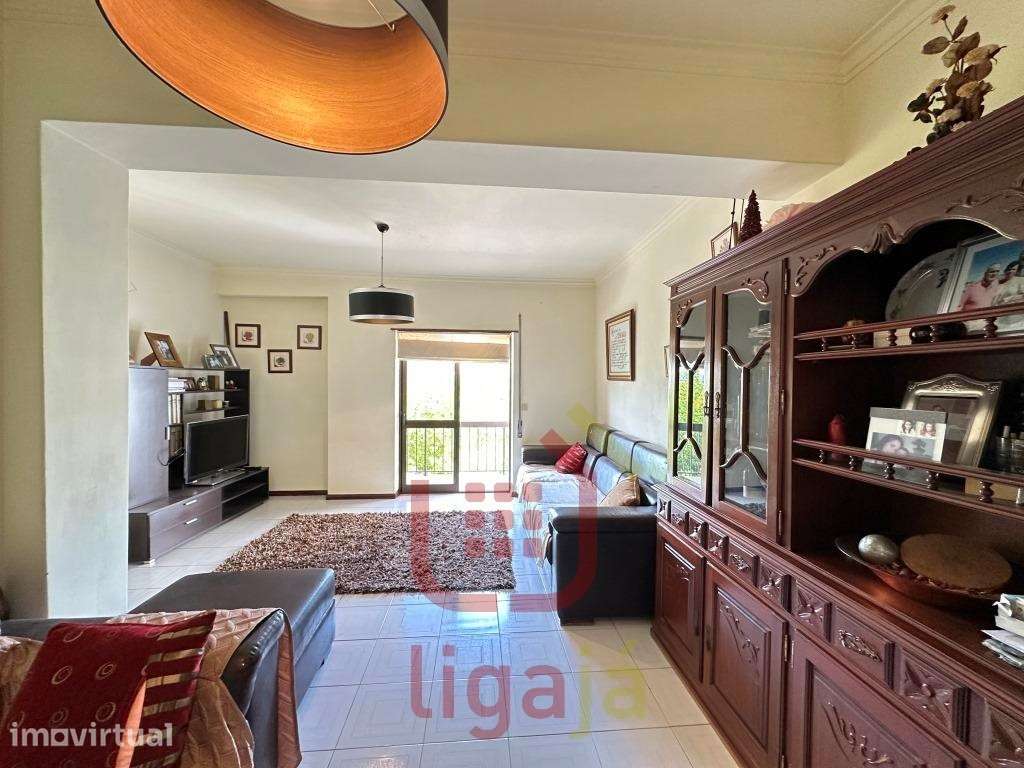 Apartamento T3 no Centro de Ourém - Grande imagem: 2/23