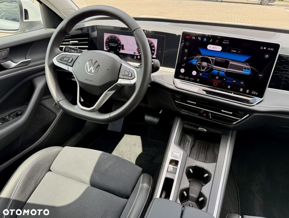 Volkswagen Passat - 8