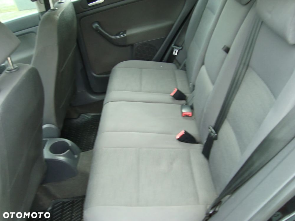 Volkswagen Golf - 11