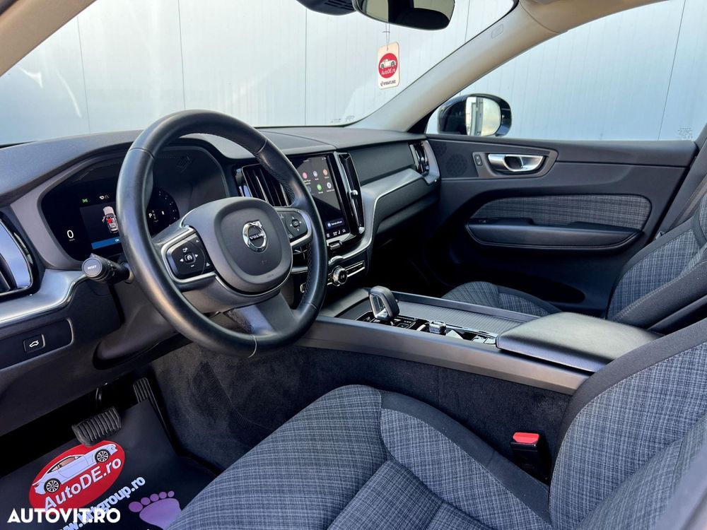 Volvo XC 60 B4 MHEV AT AWD Core - 6