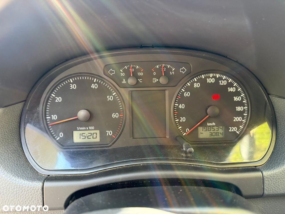 Volkswagen Polo 1.4 16V Comfortline - 16