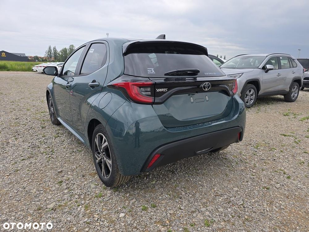 Toyota Yaris - 7