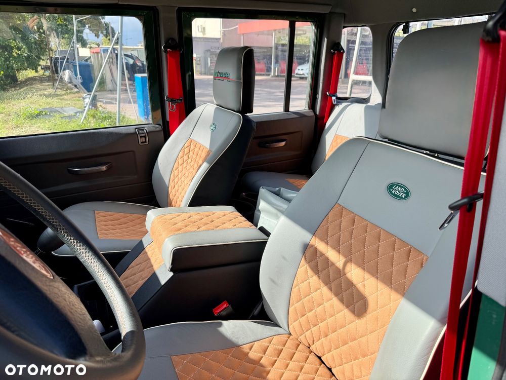 Land Rover Defender 2.5 TDI doublecab - 12