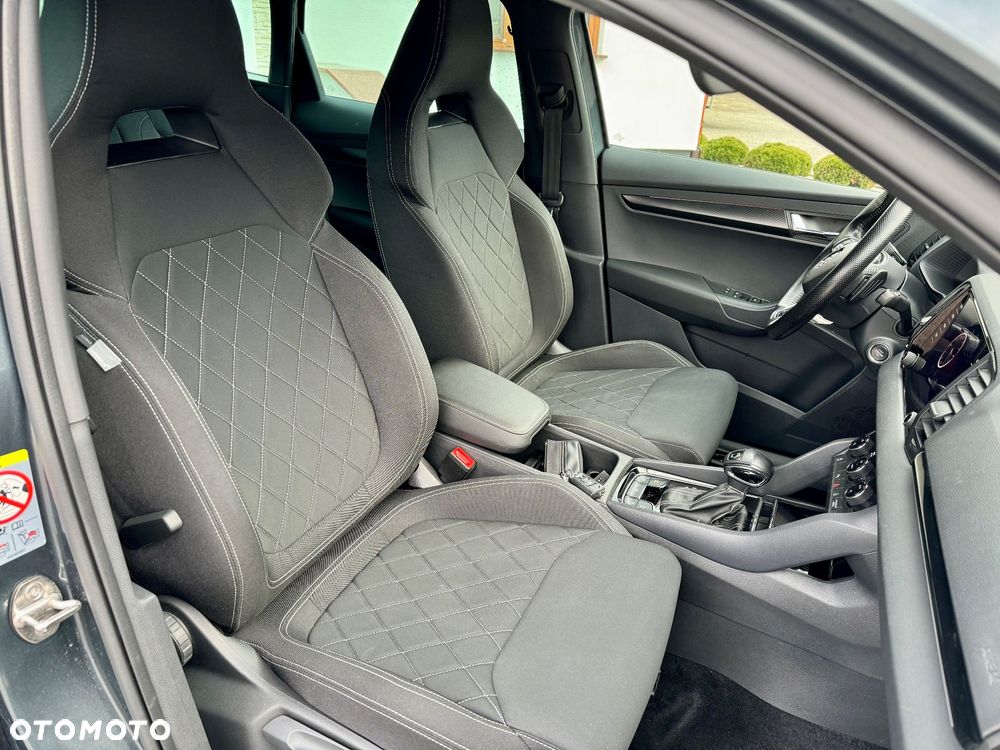 Skoda Karoq 2.0 TDI SCR 4x4 DSG Sportline - 30